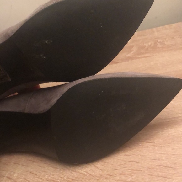 L'INTERVALLE—LARIBA GREY SUEDE - Picture 15 of 16